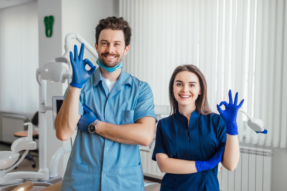 Factores para elegir un buen dentista cuando viajes por España