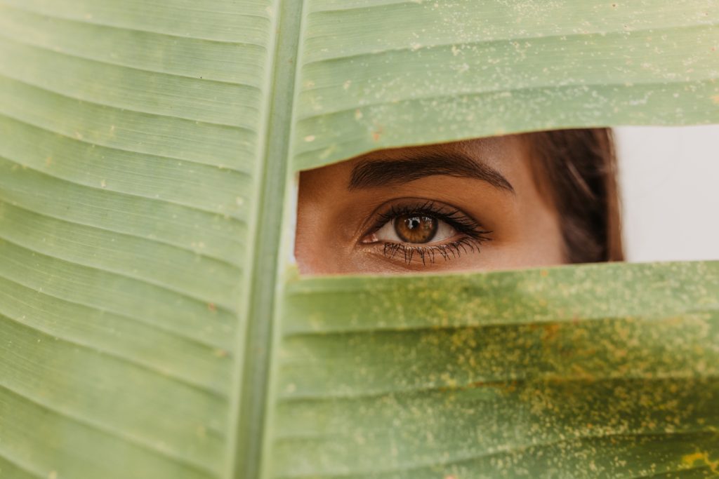 Cuidados de párpados para amantes de la naturaleza